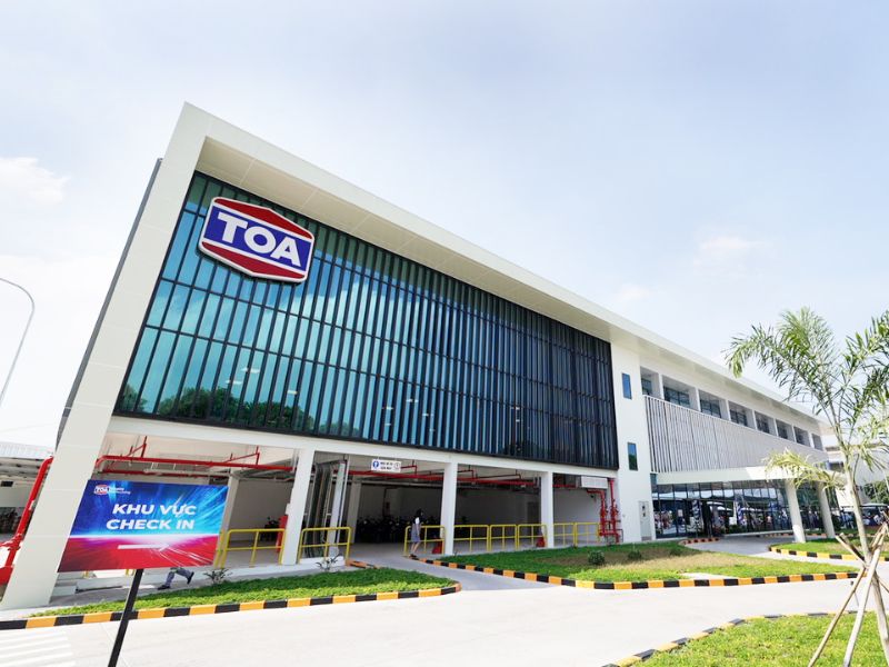 TOA là thương hiệu sơn nổi tiếng được nhiều nhà thầu và chủ nhà tin chọn