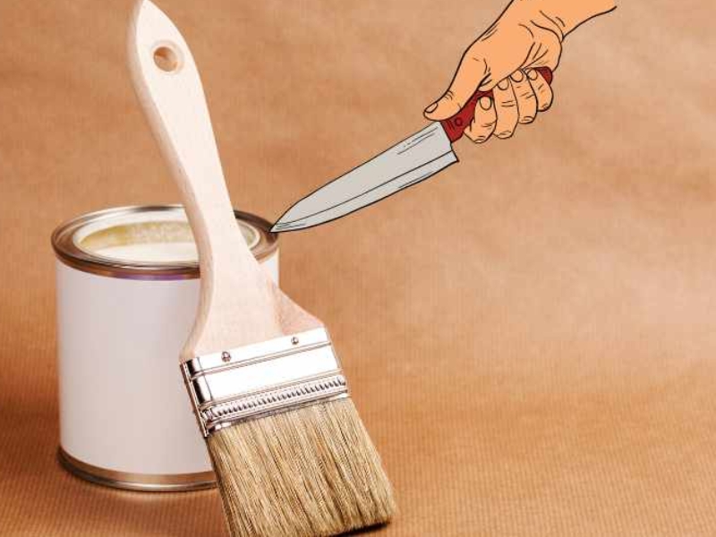 Dùng vật sắc nhọn không phù hợp dễ làm thủng nắp và gây nguy hiểm cho người thực hiện Dùng vật sắc nhọn không phù hợp dễ làm thủng nắp và gây nguy hiểm cho người thực hiện